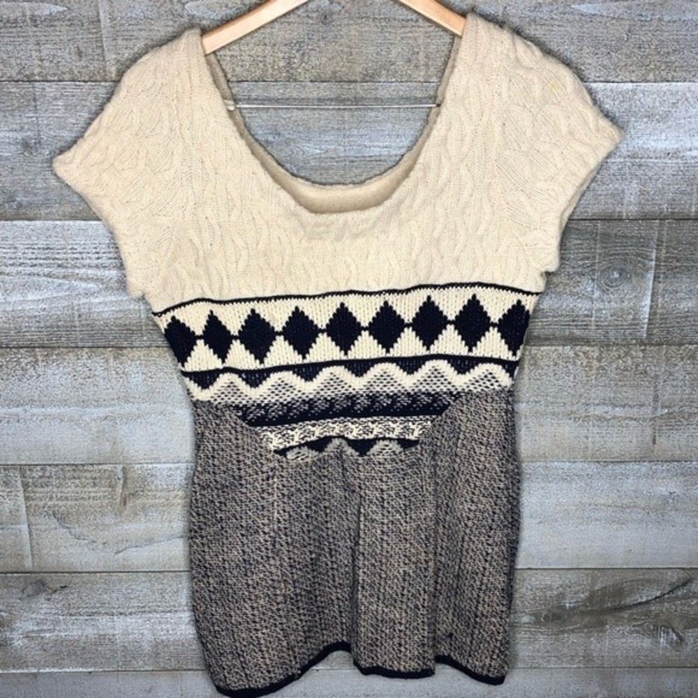 Charlie & Robin wool blend small Anthropologie patterned short sleeve sweater